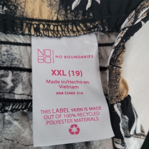 NWT No Boundaries Celestial Sun Moon Stars Tank Top Women's Size XXL(19) - Picture 8 of 11